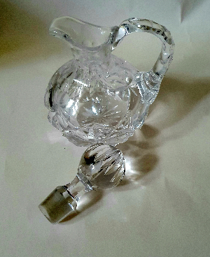 Discover our unique selection of Vintage Lead Crystal Cut Glass Cruets. In perfect condition, suitable for both ecclesiastical and domestic use. Explore now!