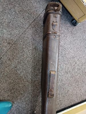 Explore our collection of Vintage Leather Gun Slips, measuring at 80 cm long. Enhance your hunting experience. Grab yours now.