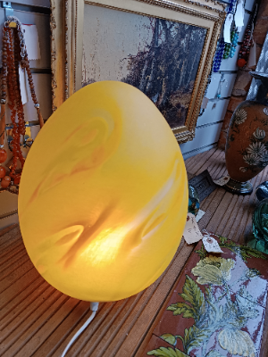 Discover the allure of French Vianne Glass with our vintage table lamp by Serge Ligardes. It's a charming 20th-century piece with a unique egg shape. Shop now!