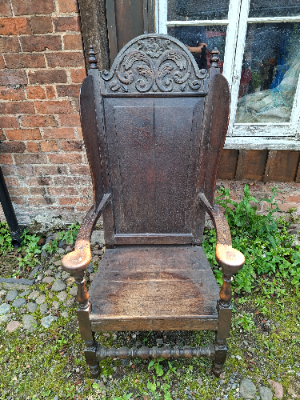 17th Century Oak Wainscot / Lambing Armchair
