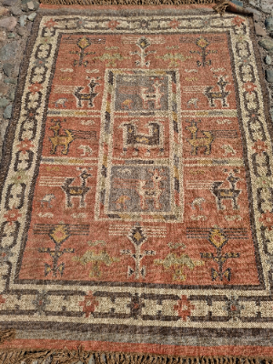 Discover our range of authentic, old African tribal rugs. Sized at 185x130cm, these unique pieces will transform any space. Shop now for exclusive deals.