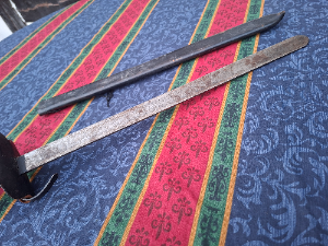 Explore our selection of unique blunt swords, including a possibly Mau Mau item. Unknown provenance. Buy now to own a piece of history!