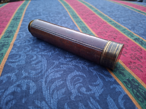 Discover our range of vintage pocket telescopes by John Davis, Edinburgh. Explore 1836-1842 models in excellent condition. Have a piece of history today!