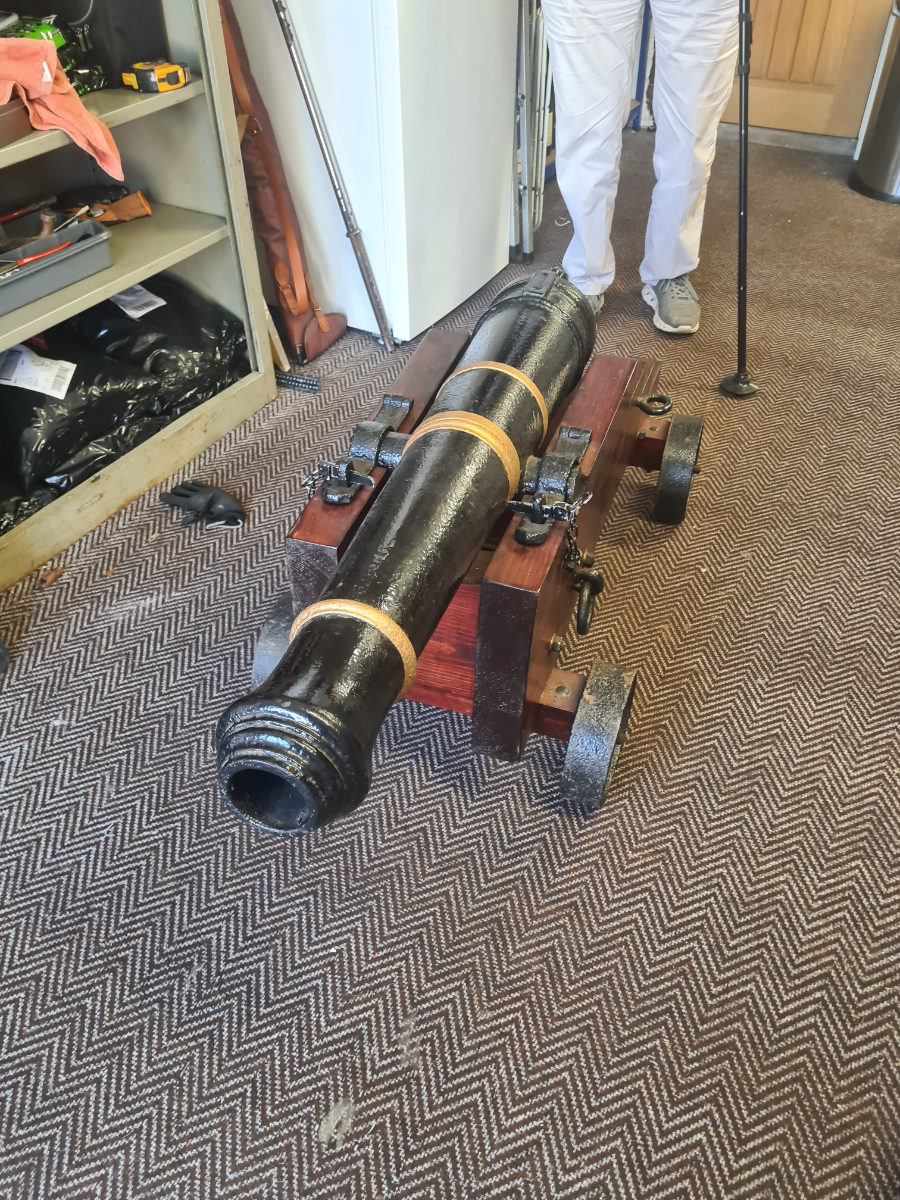 Discover our collection of 19th-century naval cannons. Featuring a clear touch-hole and a repro carriage. Browse now for rare antiques and naval artifacts.