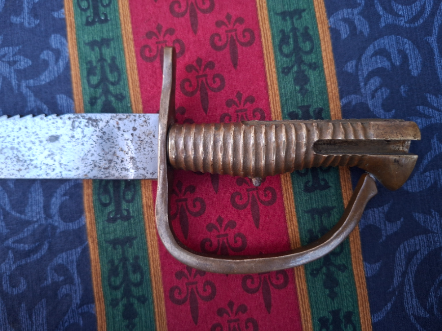 Explore our collection of 19th-century Baker rifle bayonets. Exceptionally crafted in India. Buy now to add historical value to your collection.