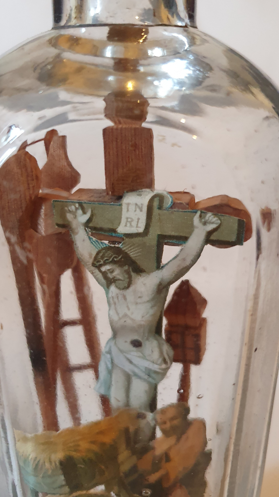 Passion Diorama In A Bottle