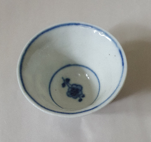 Discover our collection of 18th century Meissen Porcelain Tea-Bowls. Hand-painted underglaze blue decoration, c. 1760. Shop now for these unique 'crossed sword' mark pieces.