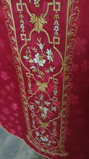 Latin Mass Set In Red