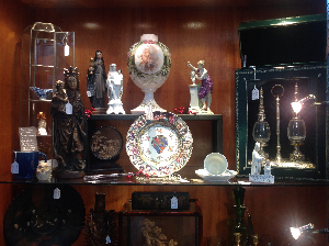 Whats It Worth ? Valuing Antiques