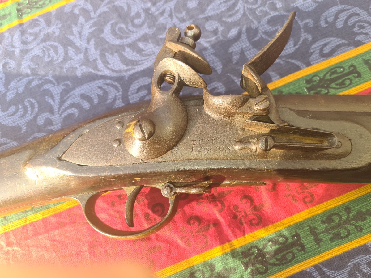 uploads/12-Bore-Flintlock-Musket-By-T-Potts-16737558e18930aws.jpg