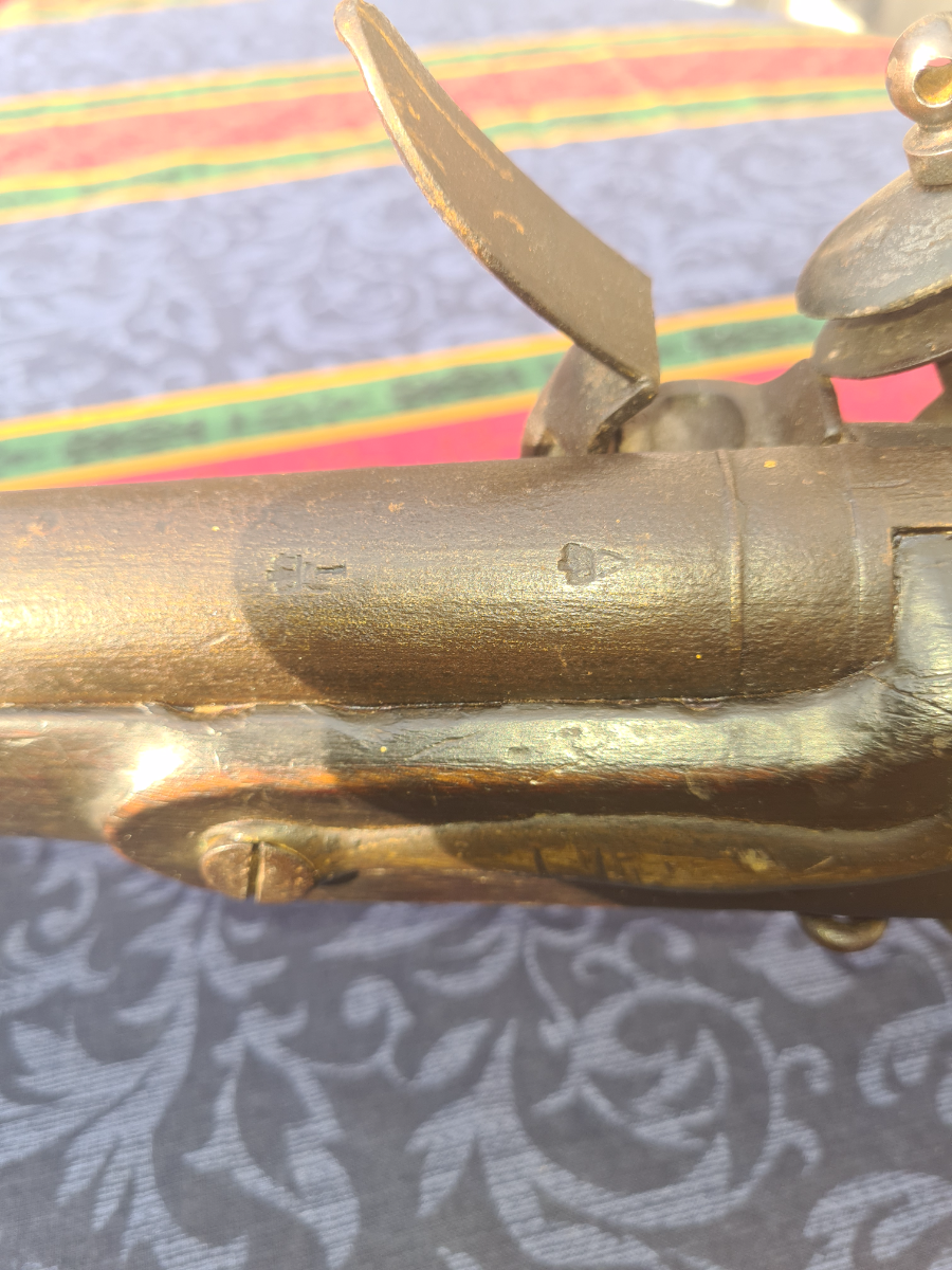 Explore our collection of vintage firearms like the 1800's Brown Bess Musket by T. Potts. Shop now for antiques in great condition. Discover more relics today!