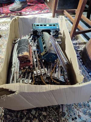 Discover our fantastic collection of 1930's 0 gauge track and carriages. Locomotive not included. Shop now to add unique vintage charm to your model railway!