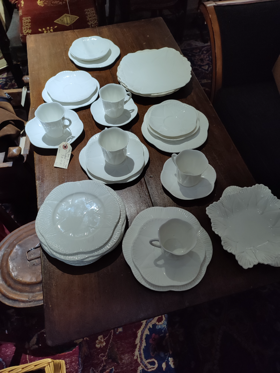 28 Piece Tea Set.