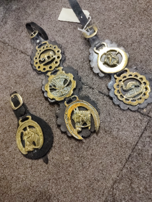 Discover our vast collection of antique horse brasses, meticulously curated over time. Shop now for exceptional pieces from different periods. Perfect for collectors!