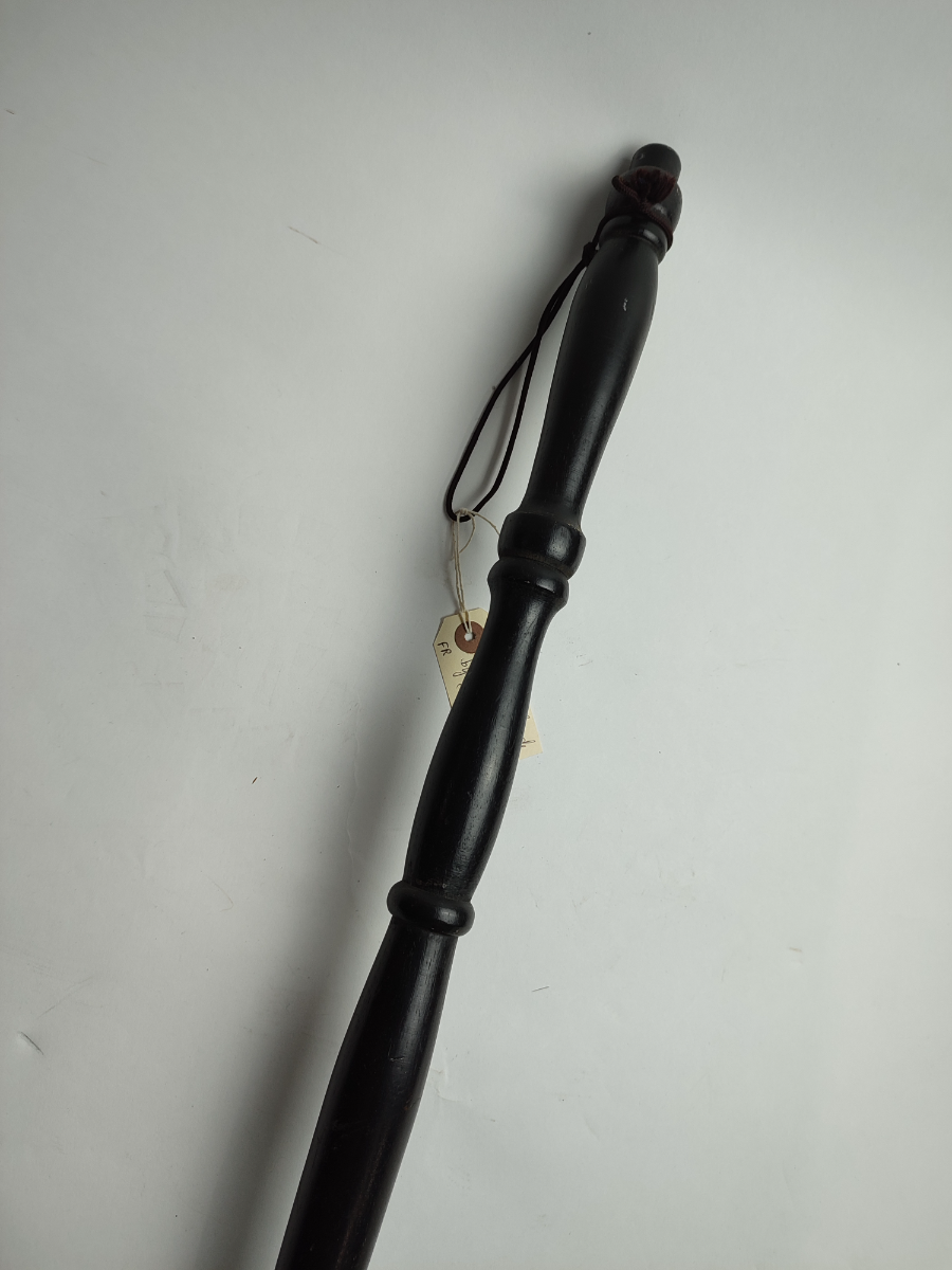 Discover our vast collection of Victorian Brass Bedwarmers. Exceptional quality, unique designs. Upgrade your bedroom aesthetics today. Shop now!