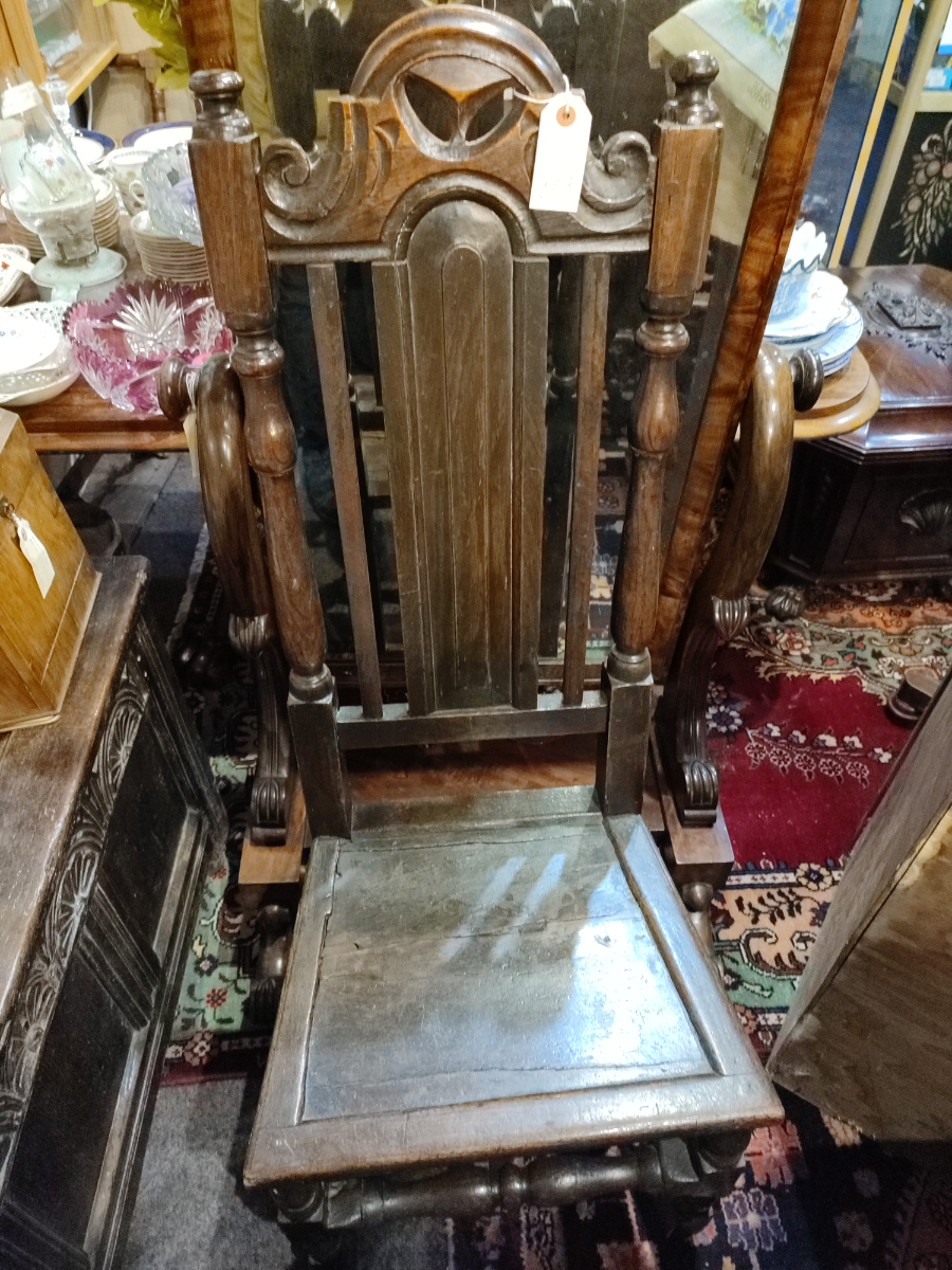 Discover our 17th-century oak back stool, circa 1680. Though complete, it features some later repairs. Explore the exquisite craftsmanship now!