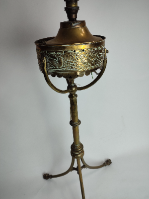 Discover our range of 19th century brass oil lamps. Stand at 68cm high, these antique pieces add elegance to any space! Shop now to elevate your home decor.