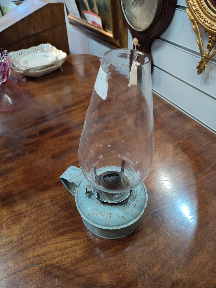 Discover our stunning collection of glass oil lamps. Explore unique designs and high-quality wicks. Brighten up your décor. Shop today for the best deals!