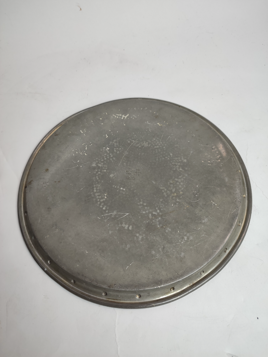 Discover our exquisite Arts and Crafts pewter tray by W&C, 27cm in width, perfect for your home decor. Shop now to add a vintage flair to your collection.