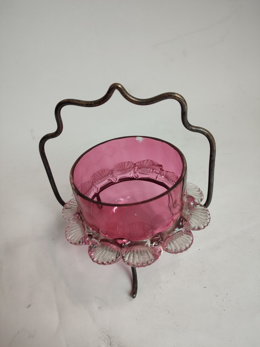 Discover our lovely range of authentic Victorian Cranberry Marmalade Dishes. Browse now and add classical charm to your kitchen. Shop now!