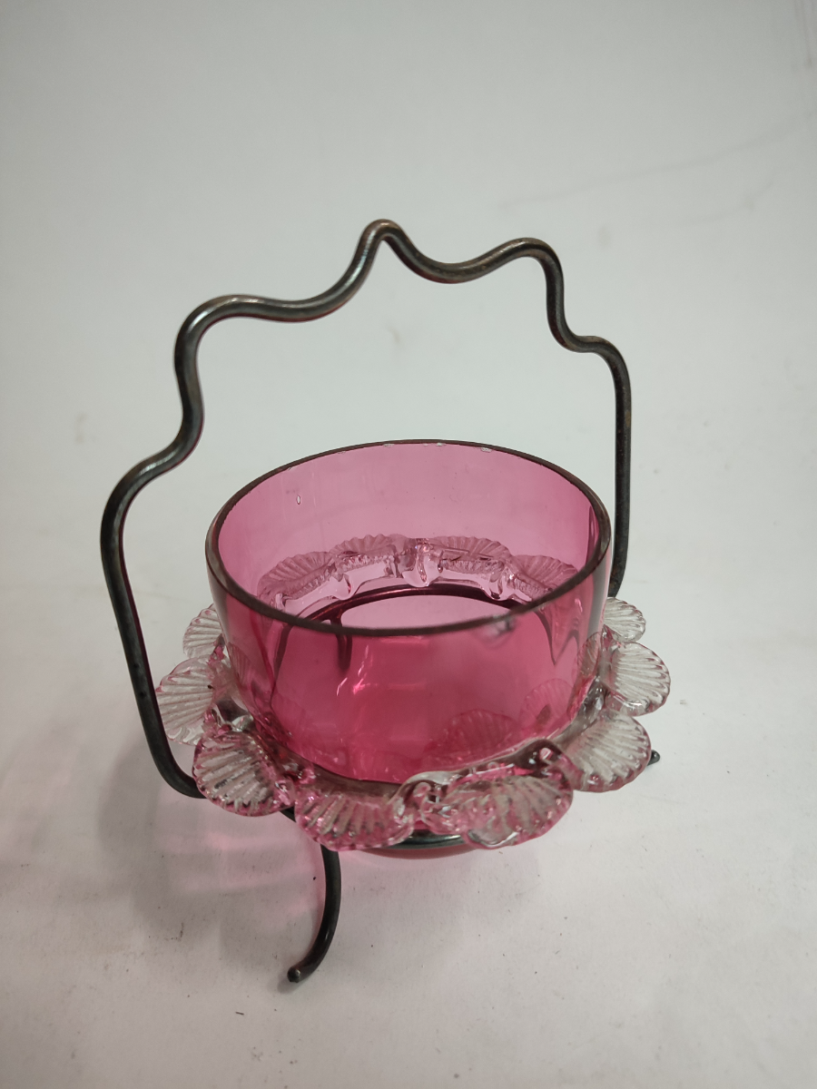 Discover our lovely range of authentic Victorian Cranberry Marmalade Dishes. Browse now and add classical charm to your kitchen. Shop now!