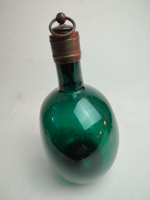 Discover our collection of early 19th century Bristol green decanters, featuring a uniquely silvered cork stopper. Height, 18cm. Shop now!