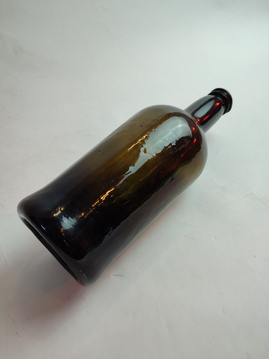 Discover our collection of mid-19th-century handmade bottles. This gorgeous 1840 piece stands at 27cm. Shop now for unique antique treasures.