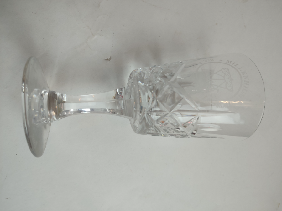 Discover our elegant Royal Brierley Millennium glass, in perfect condition and height of 8cm. Shop now for this unique piece of artistry.