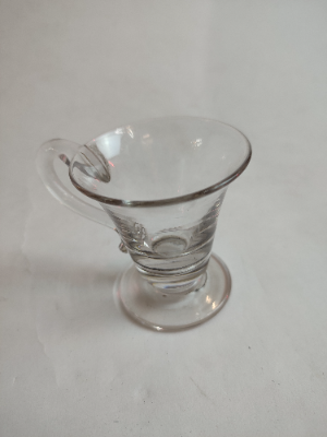 Discover our collection of authentic Georgian jelly glasses in good condition, perfect for your antique collection. Shop now and add a unique piece of history to your home.