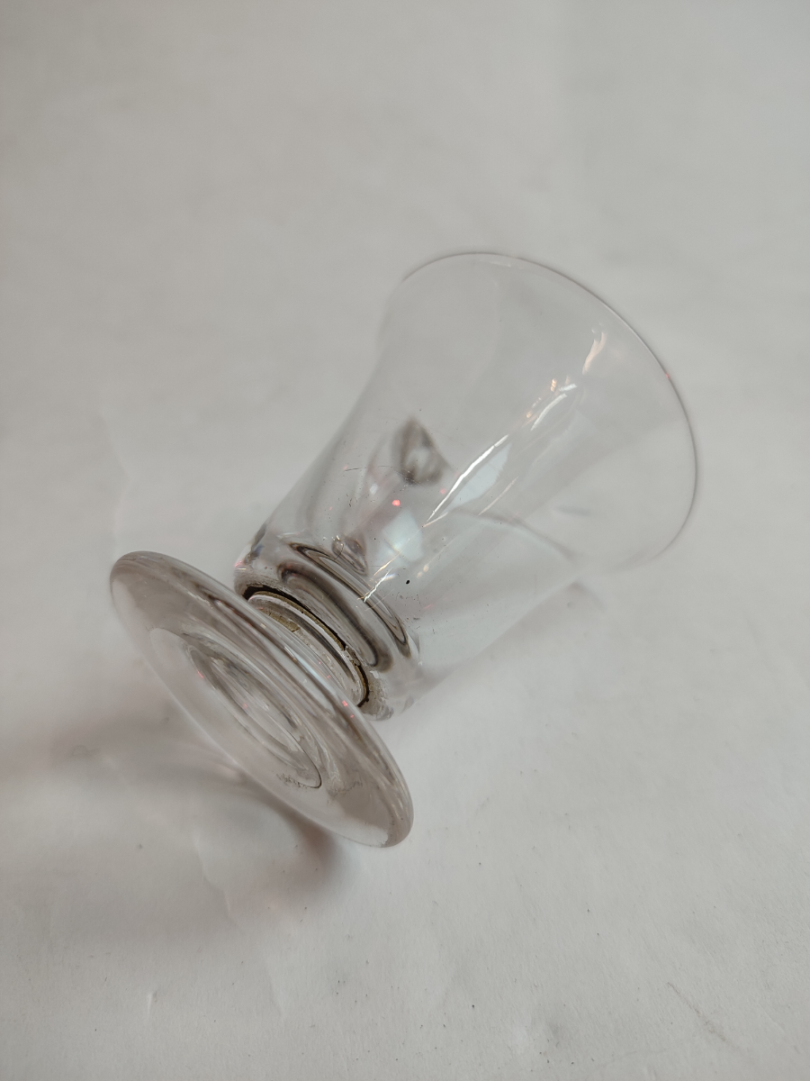 Discover our collection of authentic Georgian jelly glasses in good condition, perfect for your antique collection. Shop now and add a unique piece of history to your home.