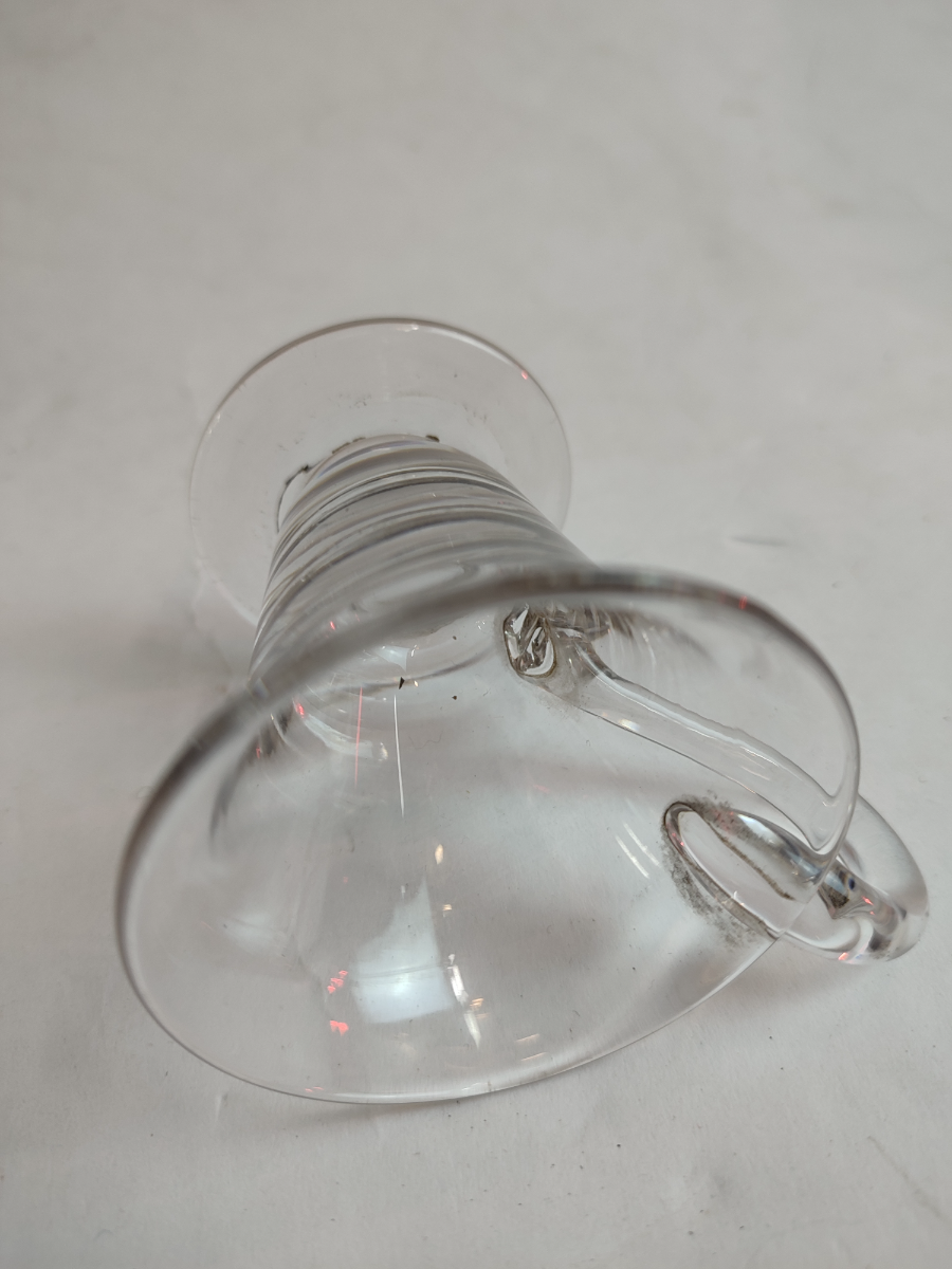 Discover our collection of authentic Georgian jelly glasses in good condition, perfect for your antique collection. Shop now and add a unique piece of history to your home.