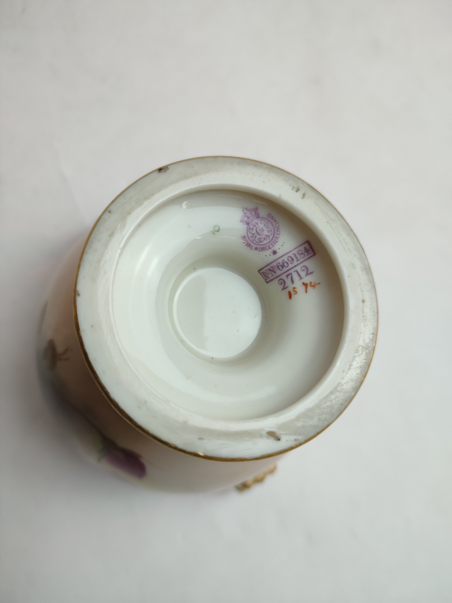 Discover antique Royal Worcestershire lidded vases from the early 20th Century. Height 11cm, Kings Crown cypher, in excellent condition. Shop now!