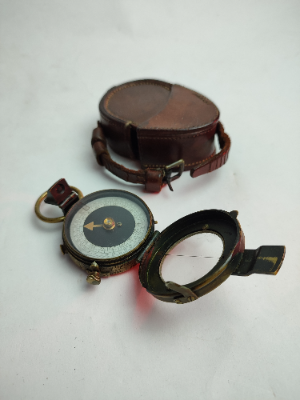 Explore our collection of authentic WW1 officers compasses. Find this perfectly preserved 1917 piece, marked 80659, with a 1918 G&R Brinsley case. Shop now!