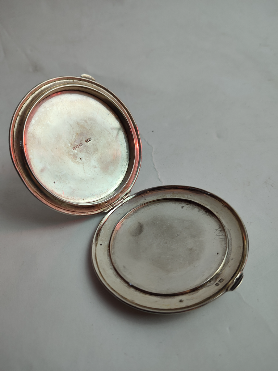 1933 Dated London Powder Compact.