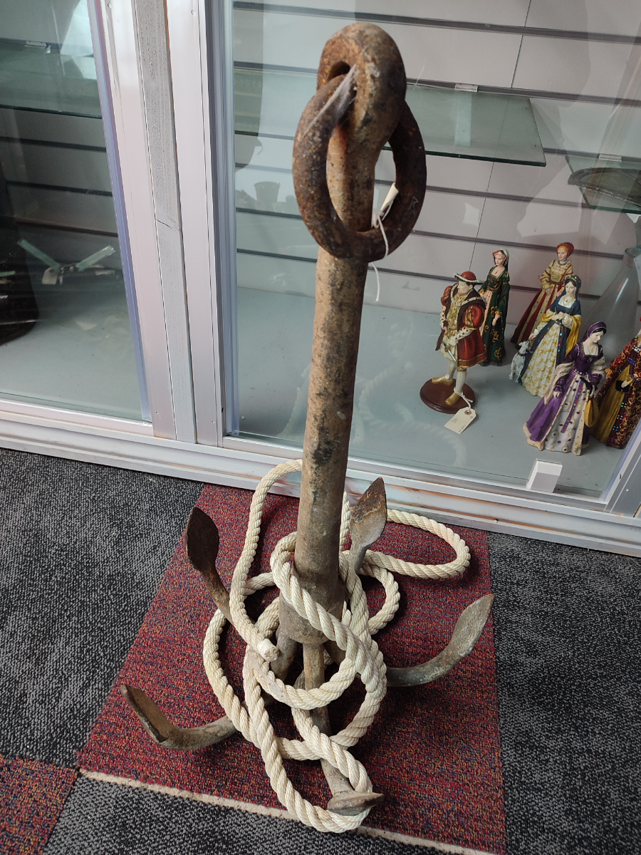 Discover our range of vintage iron irons with ropes. Shop now for durable & classic designs, perfect for aesthetic lovers. Explore and buy today!