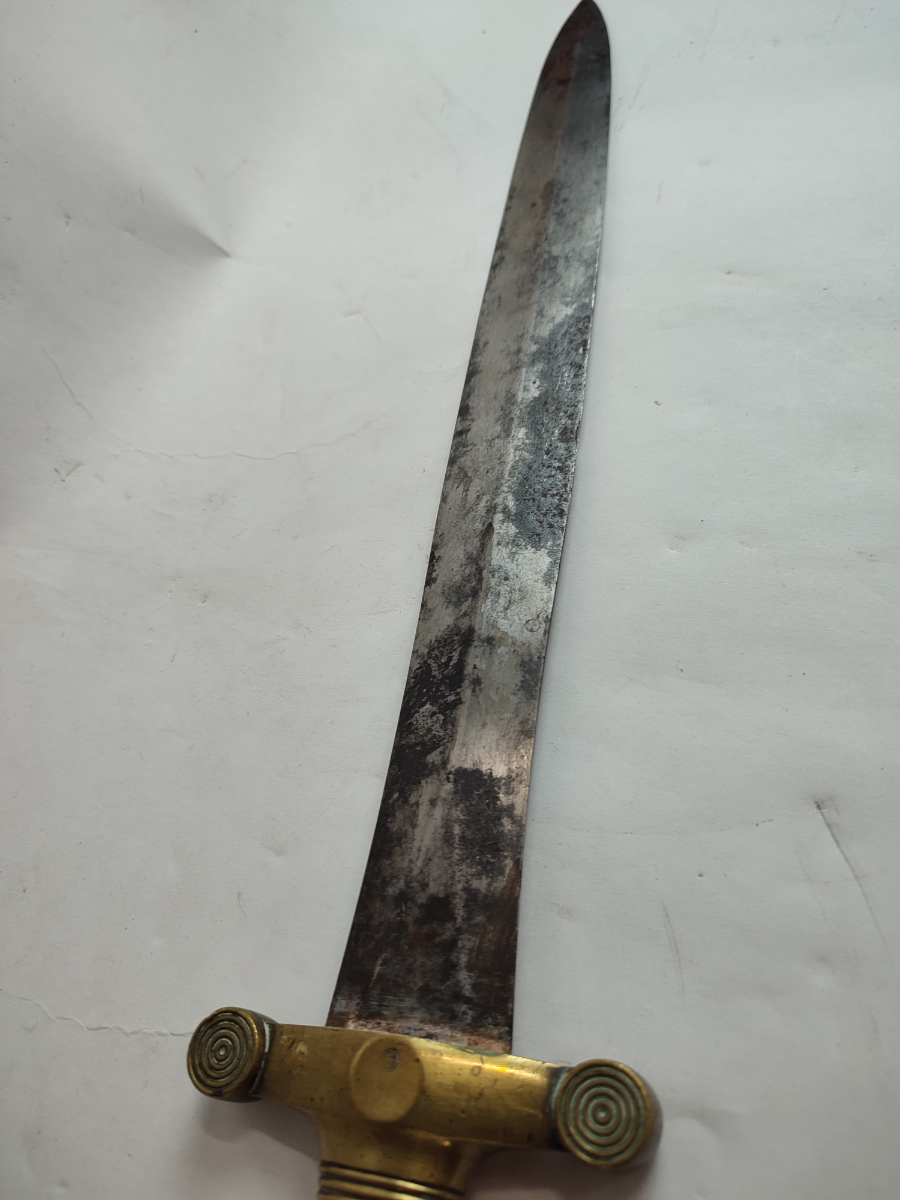 Explore our collection of the French 1831 pattern artillery gladius, used during the French invasion of Algiers. Shop now and delve into history!