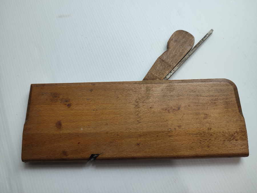 Discover rare Victorian to early 20th-century planes at our online antique store. Unveil unique specifications and history. Shop now to add to your collection!