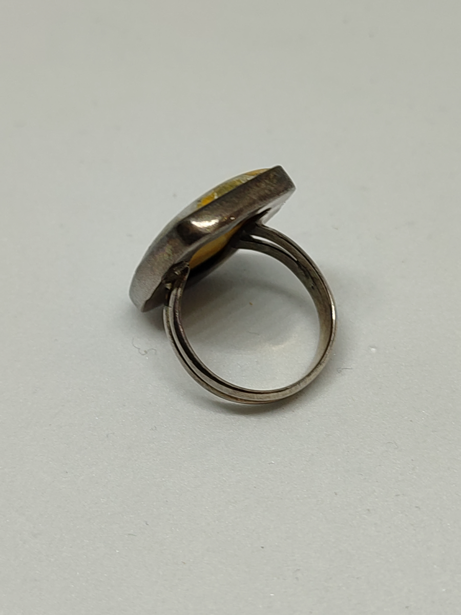 Discover our stunning Silver Ring, featuring Indonesian Bumble Bee Jasper in size K. Order now for a unique addition to your jewelry collection.