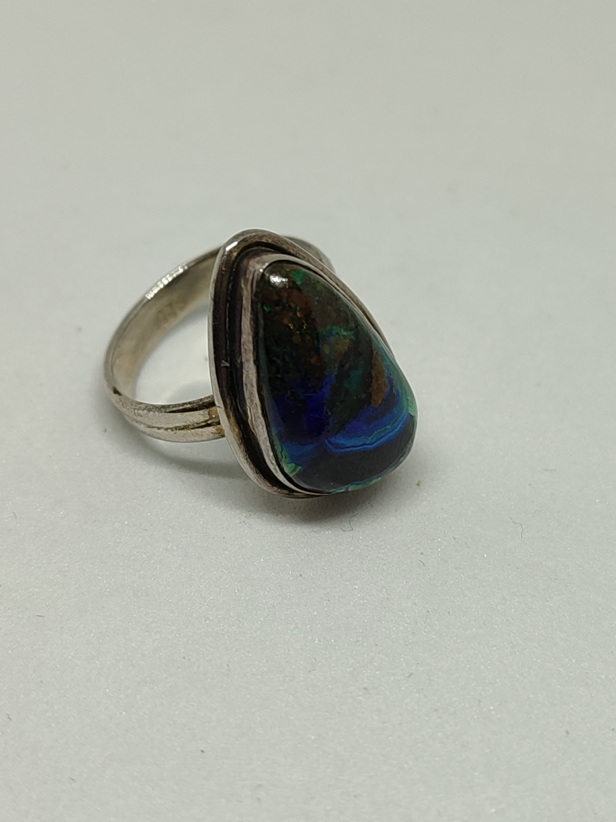 Shop our stunning Azurite Malachite Morenci Silver Ring in size L. Act now for a unique blend of style and elegance. Don't miss out, purchase today!