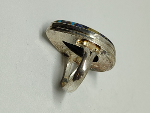 Silver Ring with Oyster Gemstone