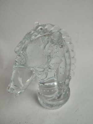 Explore our collection of meticulously crafted horse head glass paperweights. Perfect for your desk decor. Don't wait, buy now & add elegance to your workspace!