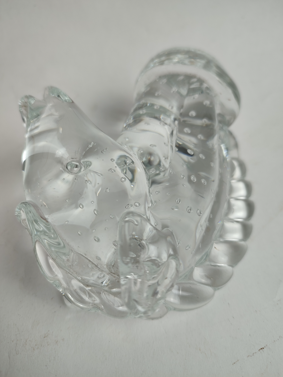 Explore our collection of meticulously crafted horse head glass paperweights. Perfect for your desk decor. Don't wait, buy now & add elegance to your workspace!