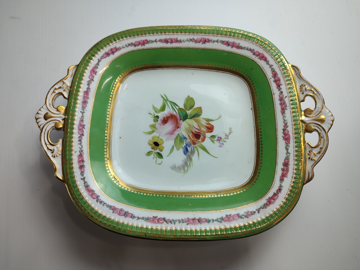 Discover our exquisite Samuel Alcock 'Duke of the Hill' hand-decorated dish, Circa 1838-1845. Enhance your antique collection today. Click to buy now!