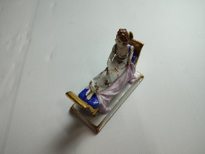 Discover our exquisite collection of 19th - 20th century porcelain figurines. High detail pieces to accent your home. Shop your favorite now!