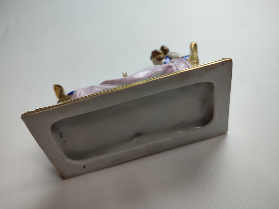 Discover our exquisite collection of 19th - 20th century porcelain figurines. High detail pieces to accent your home. Shop your favorite now!