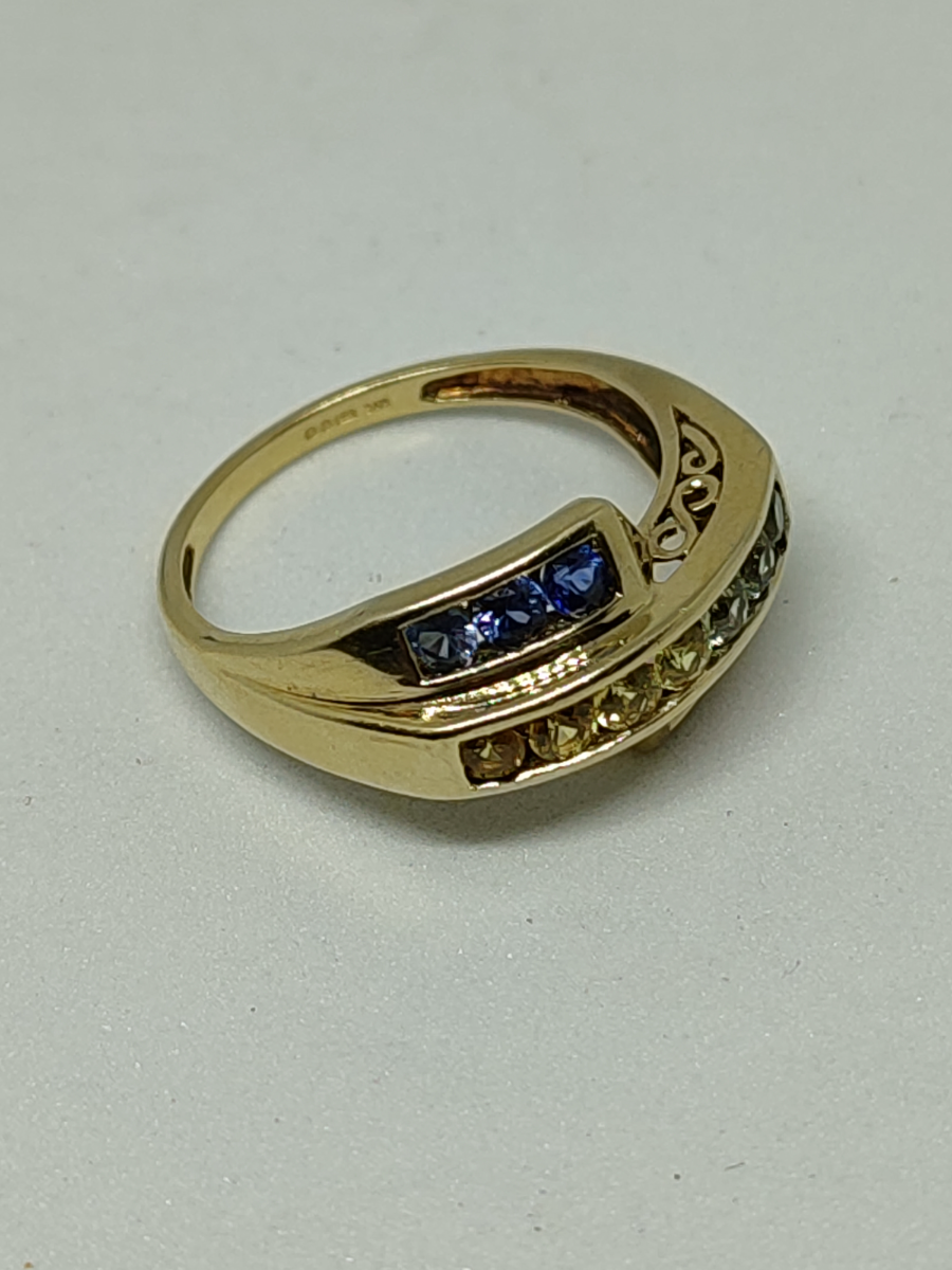 9ct Gold Multi Coloured Sapphire Ring.