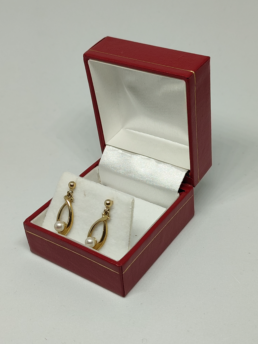 9ct Gold Cultured Pearl Earrings
