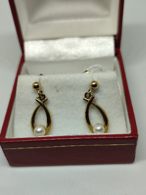 9ct Gold Cultured Pearl Earrings