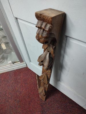 Explore our range of 19th-century antique wooden carvings! At 78cm tall, they are a majestic addition to any collection. Buy now for a timeless piece.