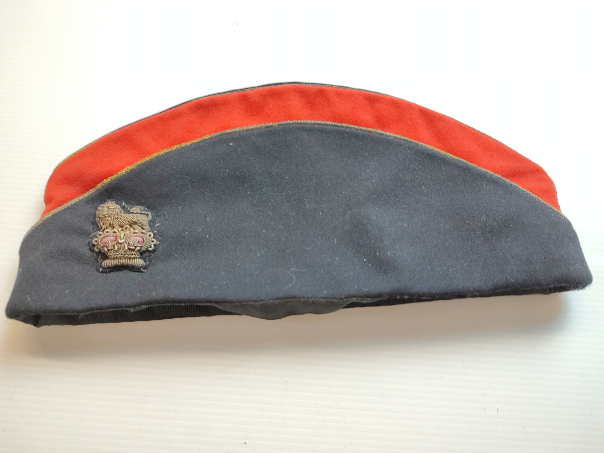 Discover our Late Victorian General Officers Torrin from 1895. Explore the rich history of this antique, and buy now for a unique collector's piece!